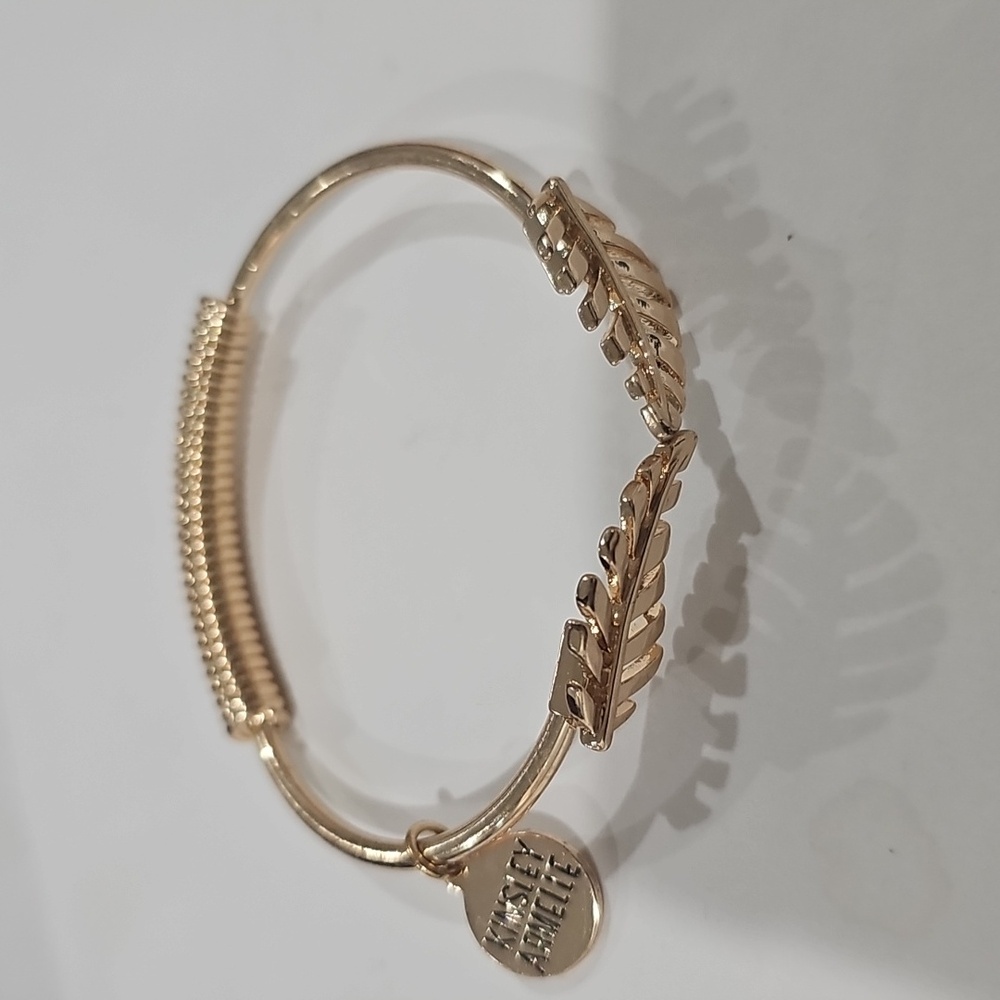 Kinsley Armelle Gold Leaf Bracelet - Picture 3 of 3